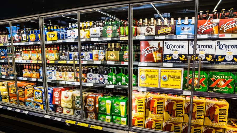 https://www.americancooler.com/wp-content/uploads/2019/02/grocery-store-beer-cooler.jpg